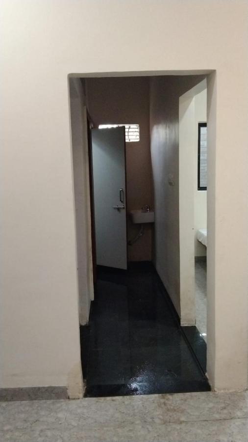 Hotel Garima Ujjain Esterno foto